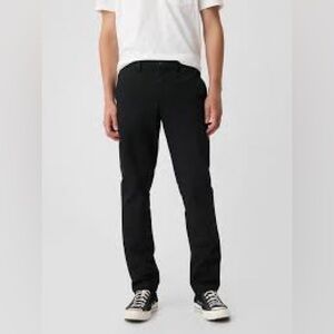 Gap Black Modern Khakis in Slim-Fit